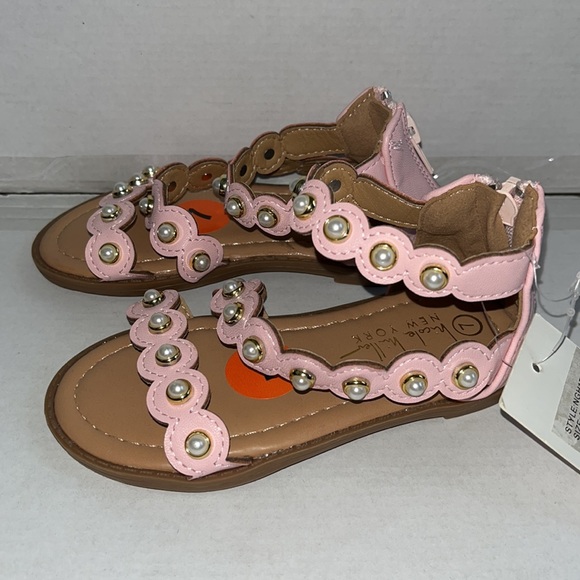 NWT Nicole Miller sandals - Picture 2 of 4